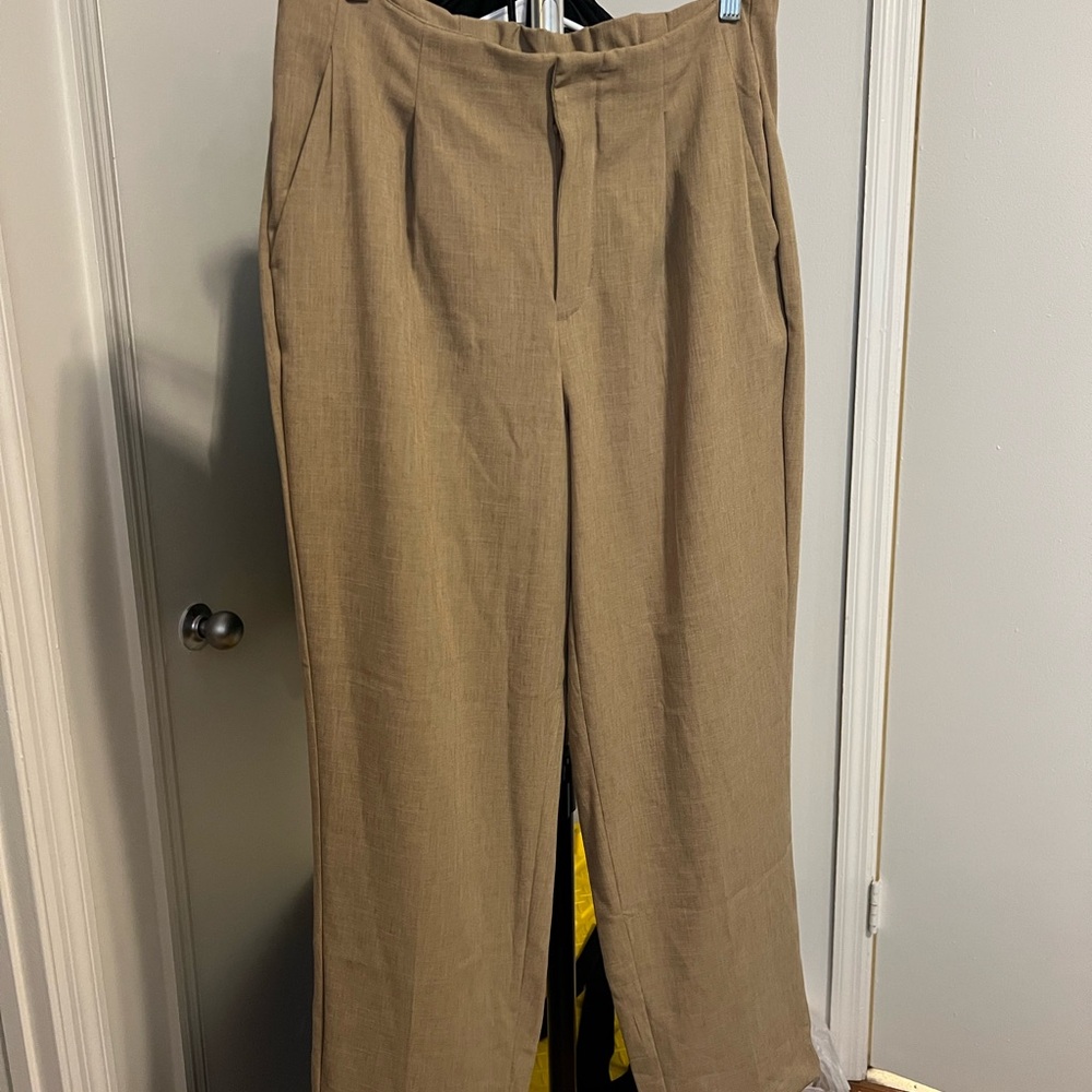 Women’s Tan Trousers